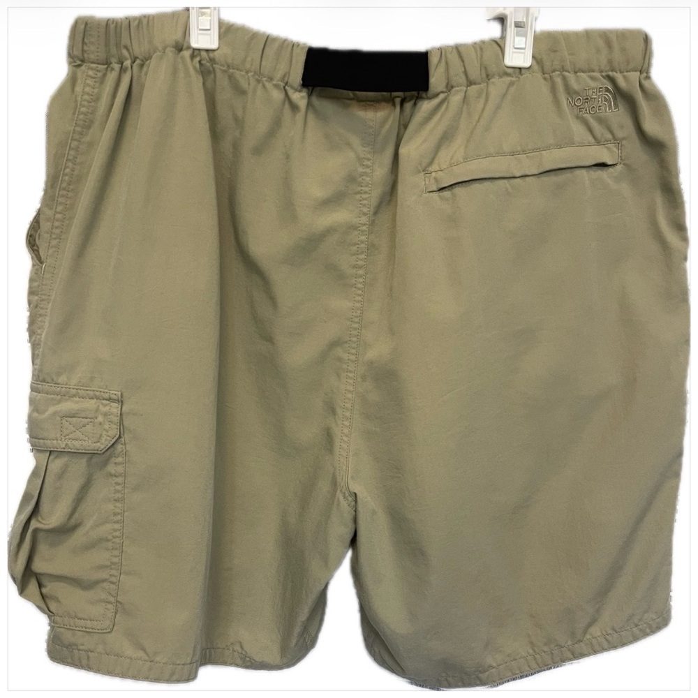 The North Face Shorts Mens Large Beige Cargo 100% Nylon - Picture 2 of 4